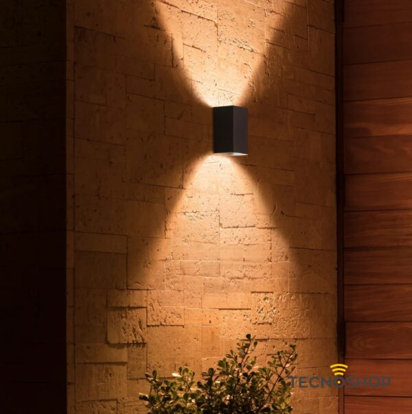 PHILIPS HUE LAMPADA DA PARETE NERA PER ESTERNO RESONATE - immagine 5