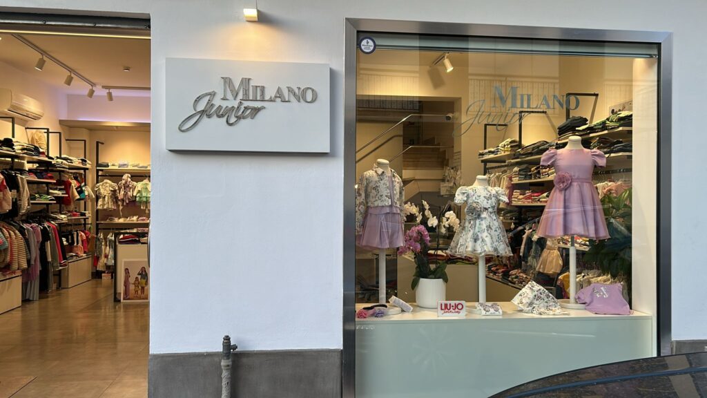 Illuminazione negozio abbigliamento bambini Milano Junior Terrasini – progetto Tecnoshop