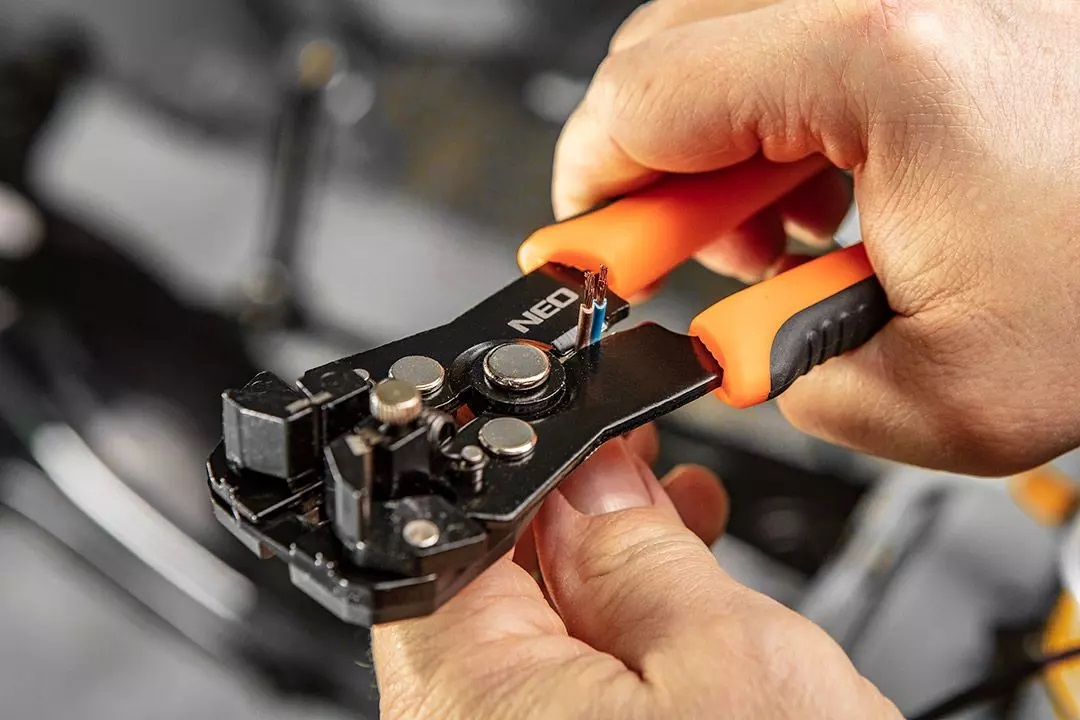 TOPEX PINZA SPELLACAVI FRONTALE 200mm AUTOMATICA - immagine 3