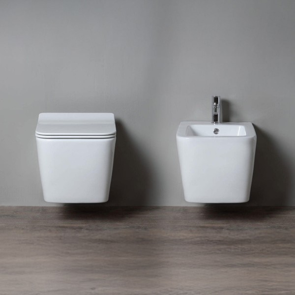 VASO WC SOSPESO IN CERAMICA BIANCA SERIE PLUMA SENZA BRIDA - immagine 3
