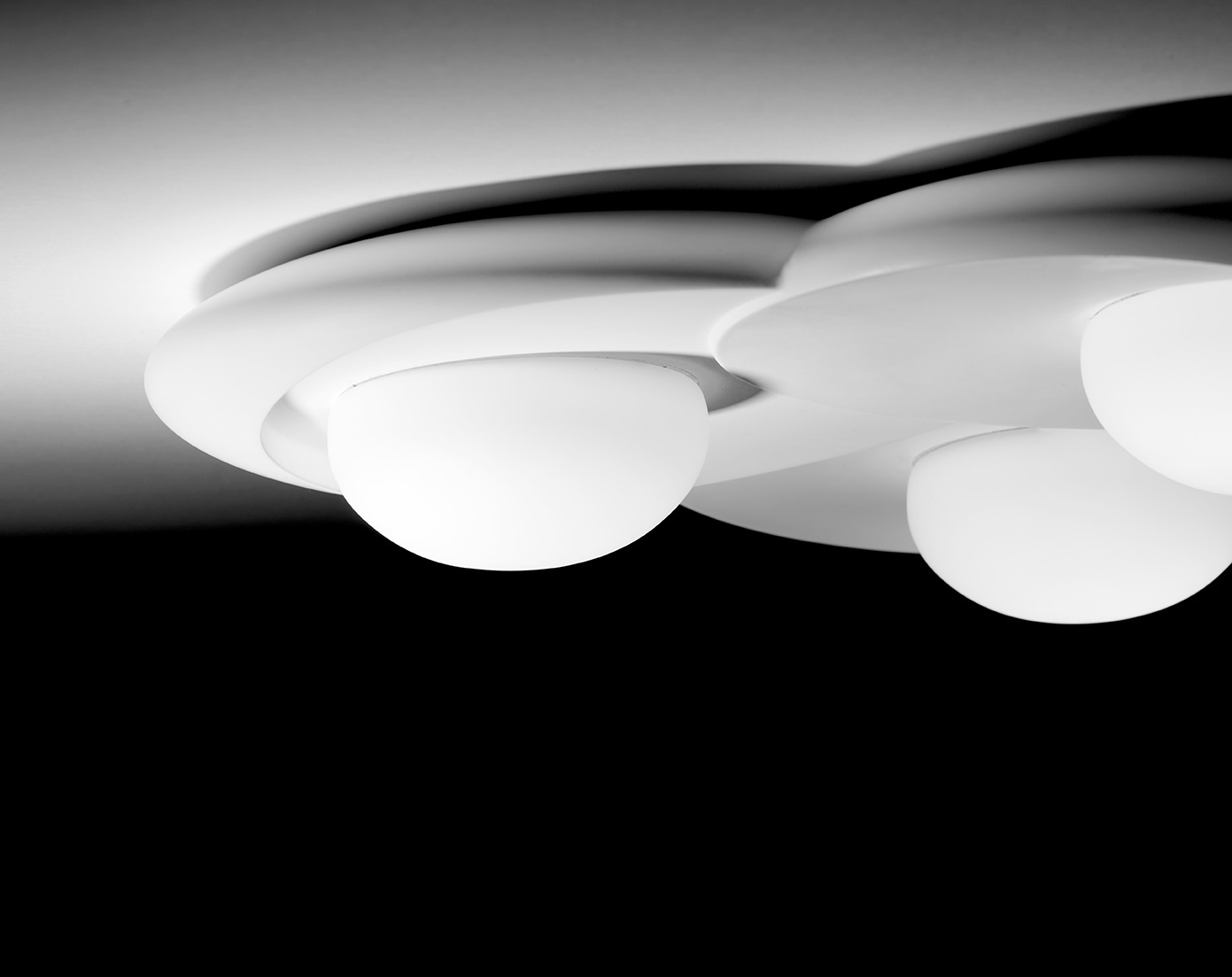 SFORZIN PLAFONE IN GESSO PITANE 3xGX53 CON SFERE IN VETRO - immagine 3