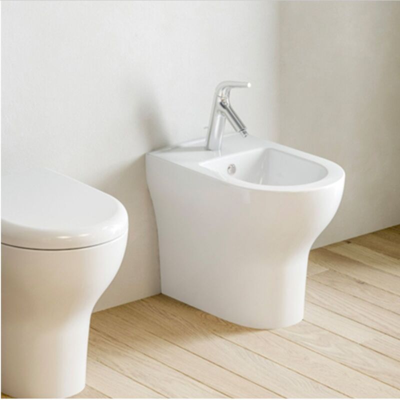 BIDET A TERRA FILO PARETE IN CERAMICA BIANCA SERIE ZENTRUM - immagine 2